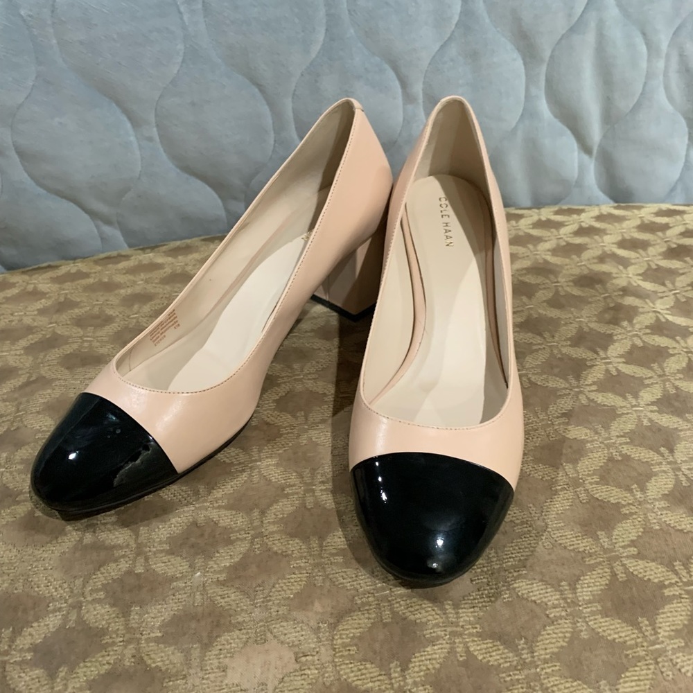 Cole Haan cap toe heels 9.5